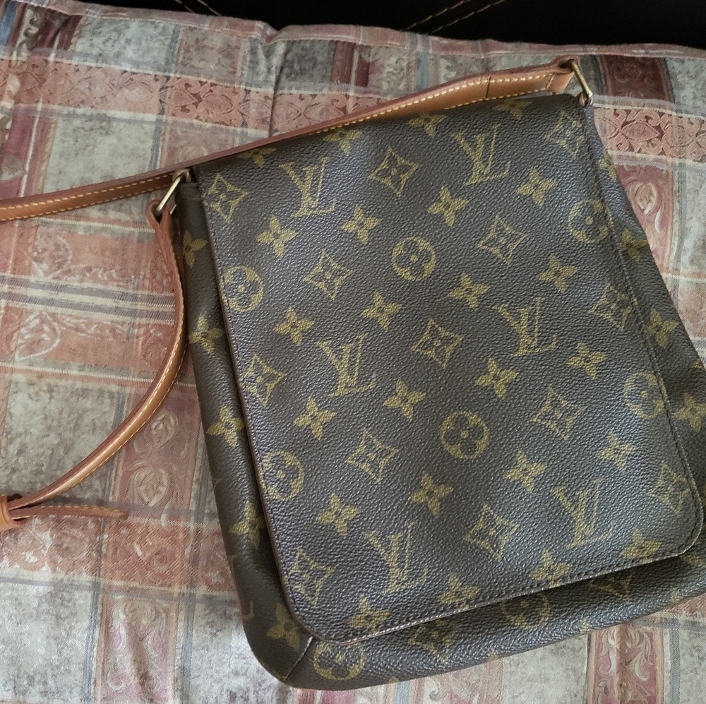 Louis Vuitton Musette Salsa Monogram Canvas